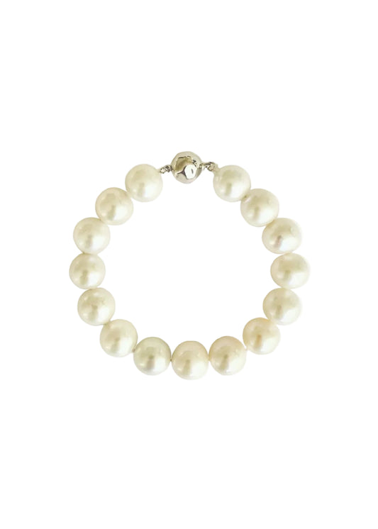 Time - Large Pearl Bracelet