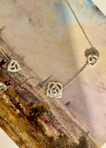 Iron Rose Halskette in Silber