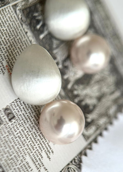 Grace by Nature - Pearl Drop Ohrringe